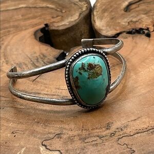 Vintage Turquoise Silver Cuff Bracelet Not Signed Not Marked Size 6